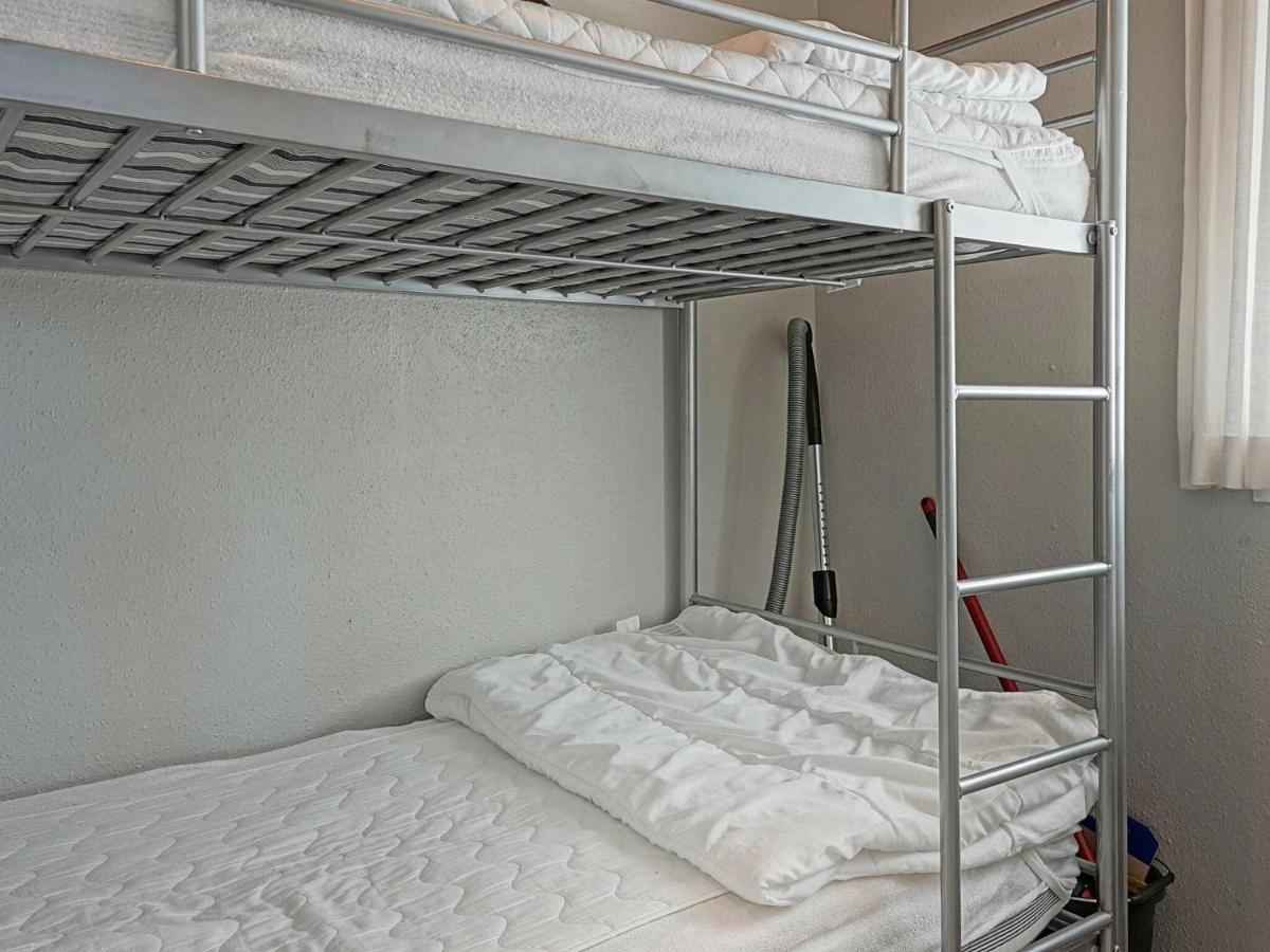 Three-Bedroom Holiday Home In Hasle 3 Vang  Oda fotoğraf