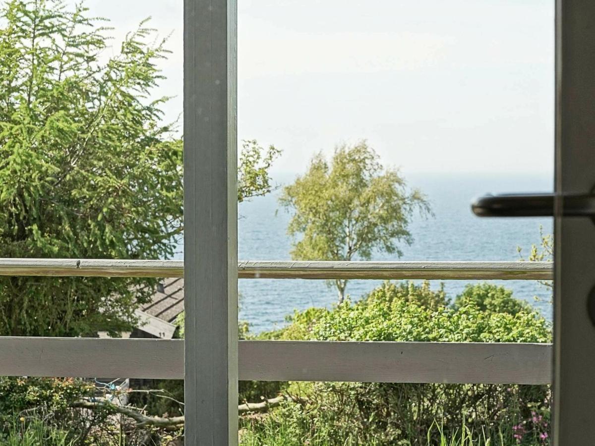 Three-Bedroom Holiday Home In Hasle 3 Vang  Oda fotoğraf