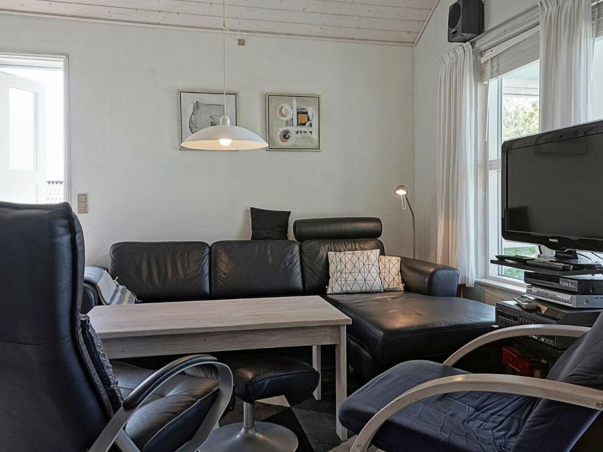 Three-Bedroom Holiday Home In Hasle 3 Vang  Dış mekan fotoğraf